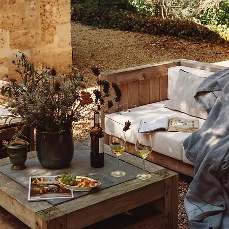 Castle Near Saint Emilion With Services Included Villa Abzac (Gironde)