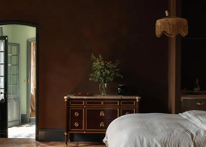 Castle Near Saint Emilion With Services Included Vila